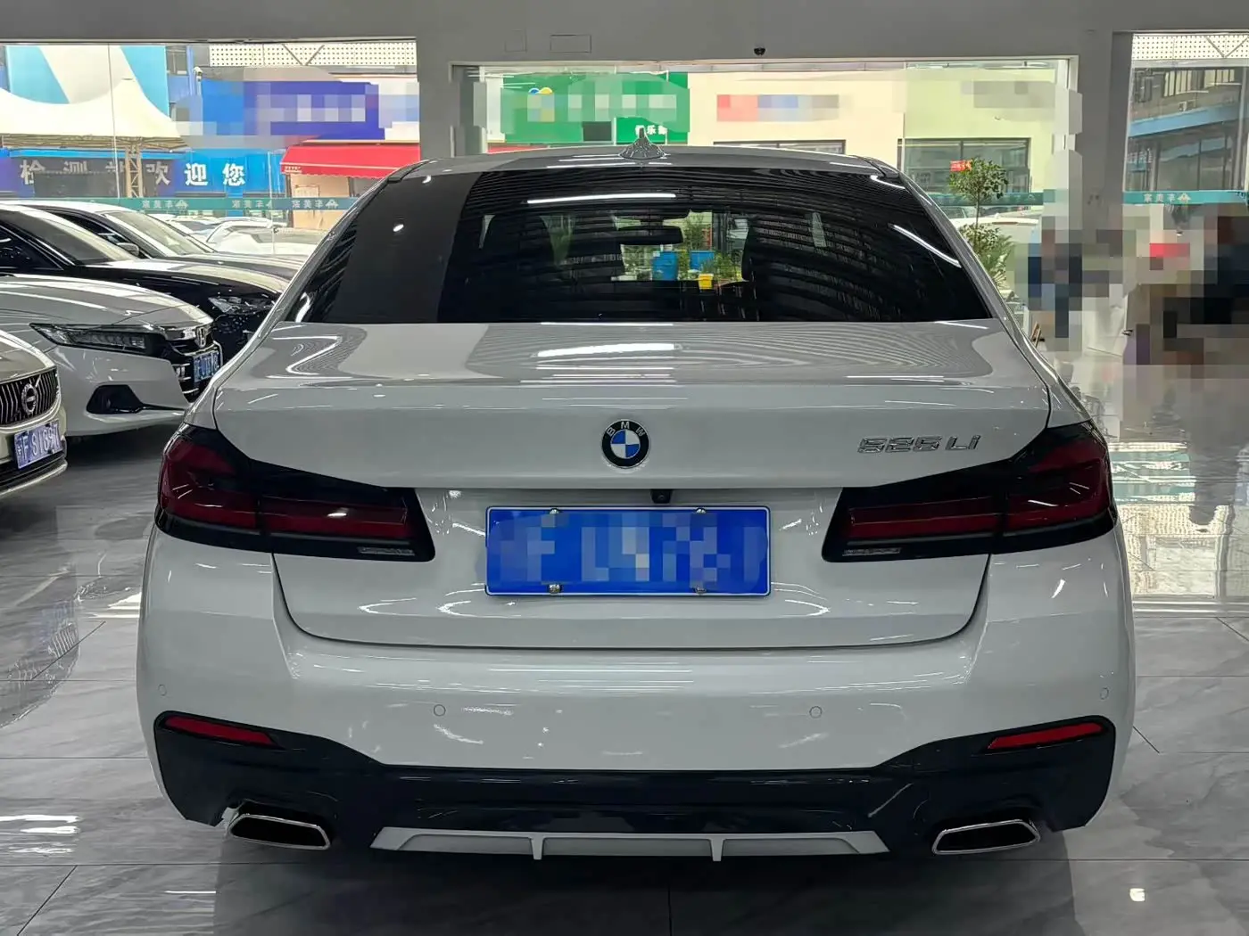 BMW 5 Series 2021 — Photo 8/9