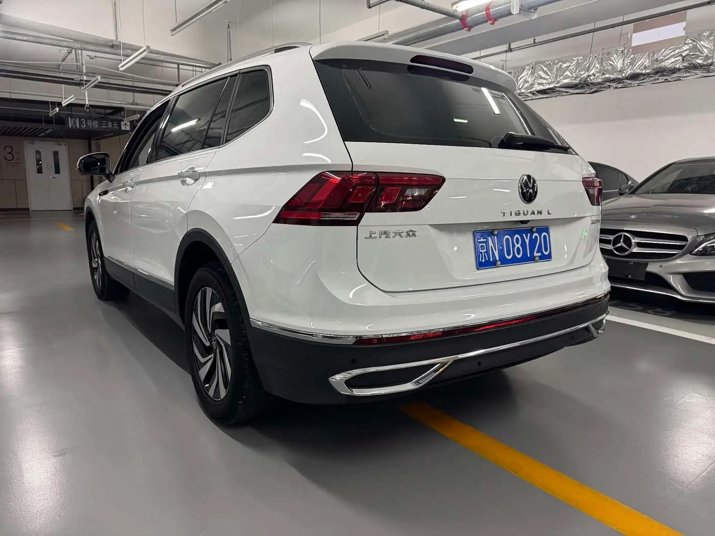 Volkswagen Tiguan L 2024 — Фото 13/14
