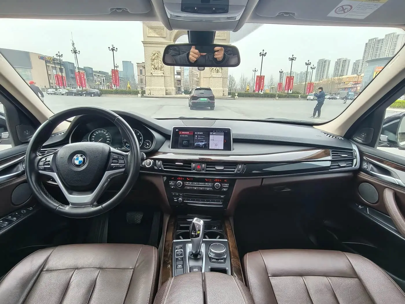 BMW X5 2018 — Фото 9/14