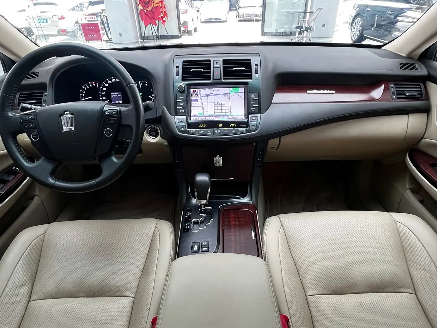Toyota Crown 2012 — Фото 20/20