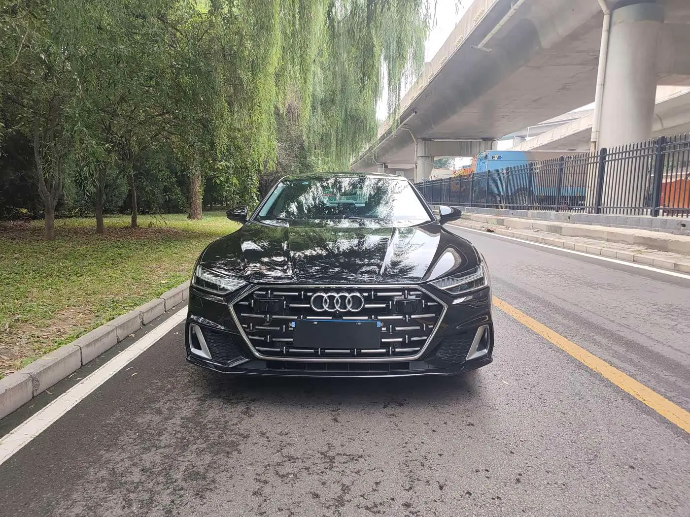 Audi A7L 2024 — Şəkil 2/15