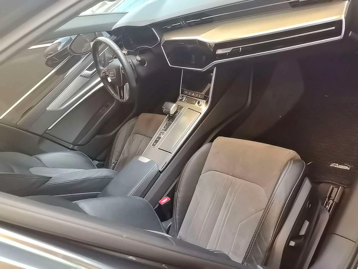 Audi A6L 2021 — Photo 4/9