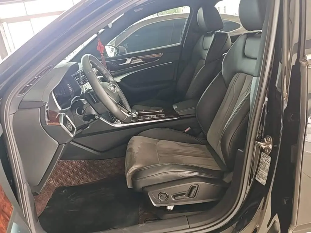 Audi A6L 2020 — Photo 15/20