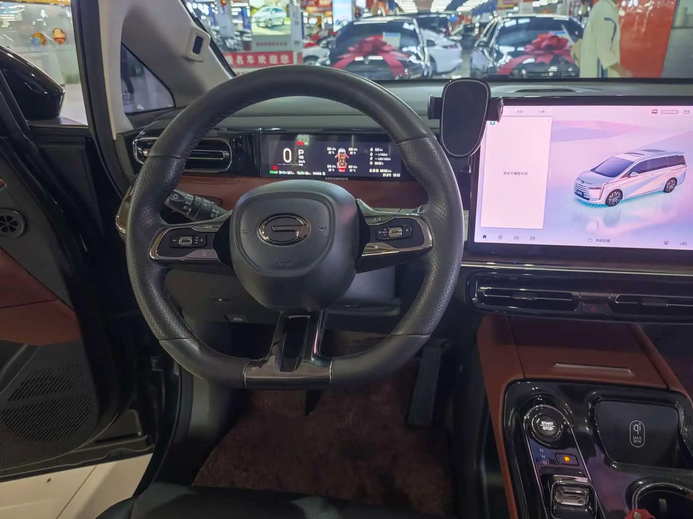 GAC Trumpchi Trumpchi E8 NEV 2024 — Фото 8/20