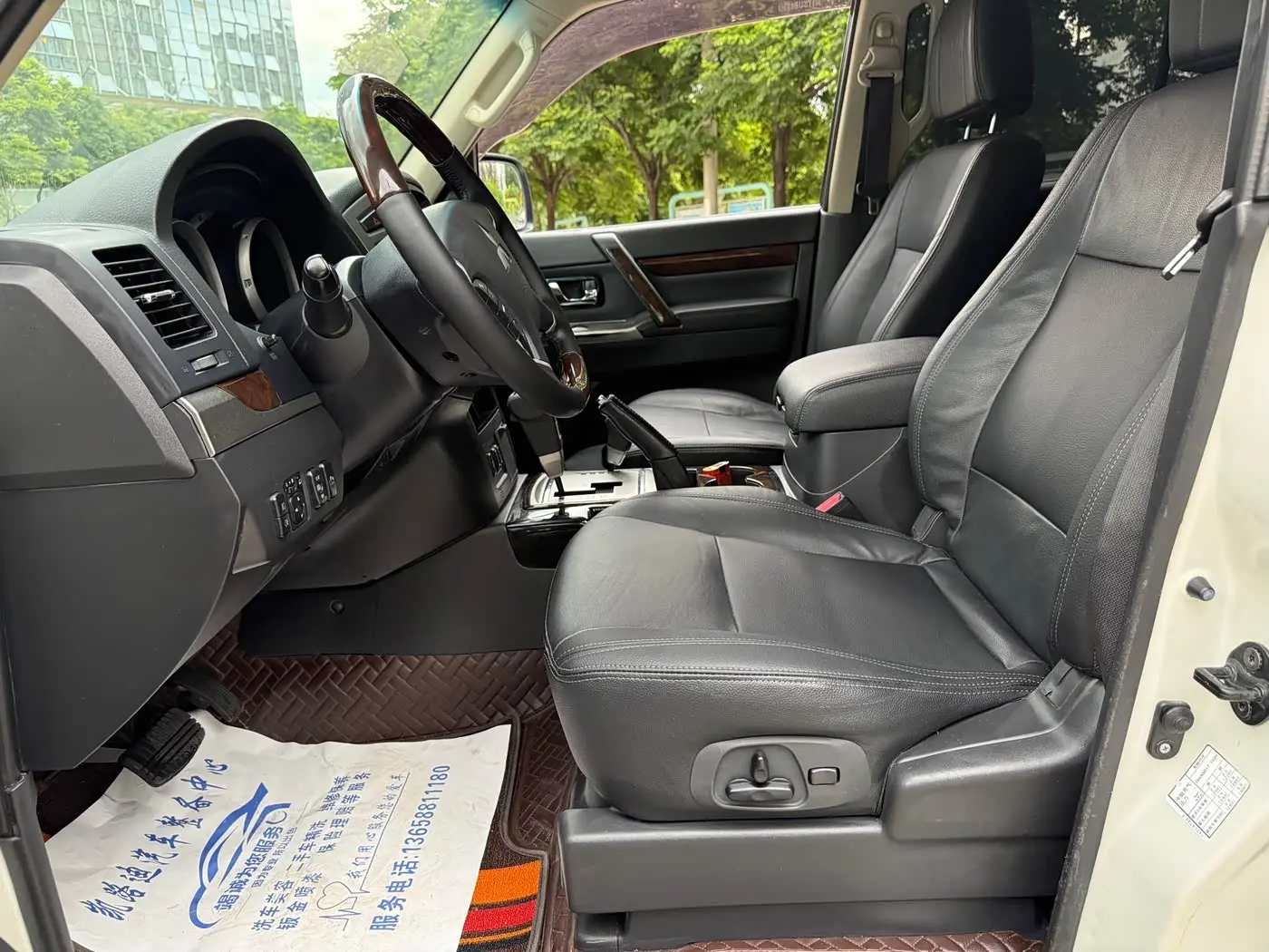Mitsubishi Pajero 2019 — Photo 8/20
