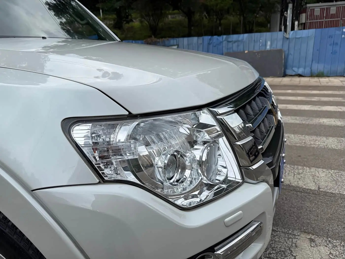 Mitsubishi Pajero 2019 — Photo 19/20