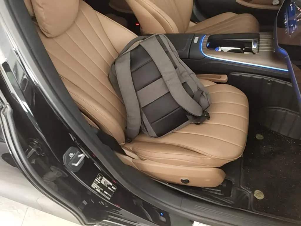 Mercedes-Benz E-Class 2025 — Фото 20/20
